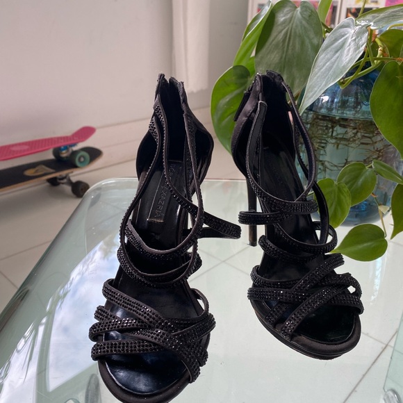 BCBGMAXAZRIA high heels - Picture 2 of 5